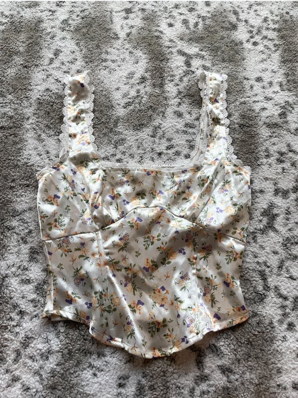 Princess Polly Berlin satin top - Picture 2 of 4